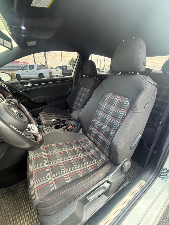Volkswagen GTI S 6M 2-Door 2016