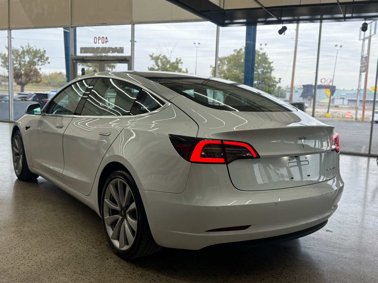 Tesla Model 3 Long Range AWD 2018