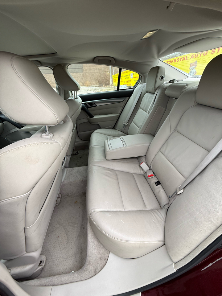 Acura TL 5-Speed AT 2010