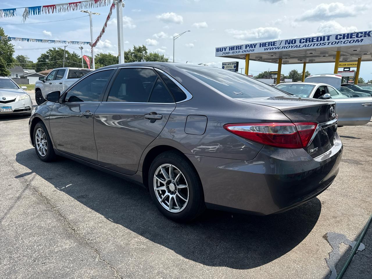 Toyota Camry  2017