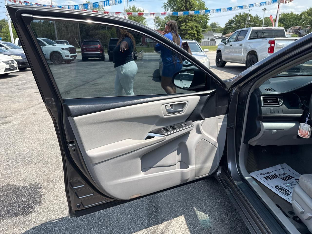 Toyota Camry  2017