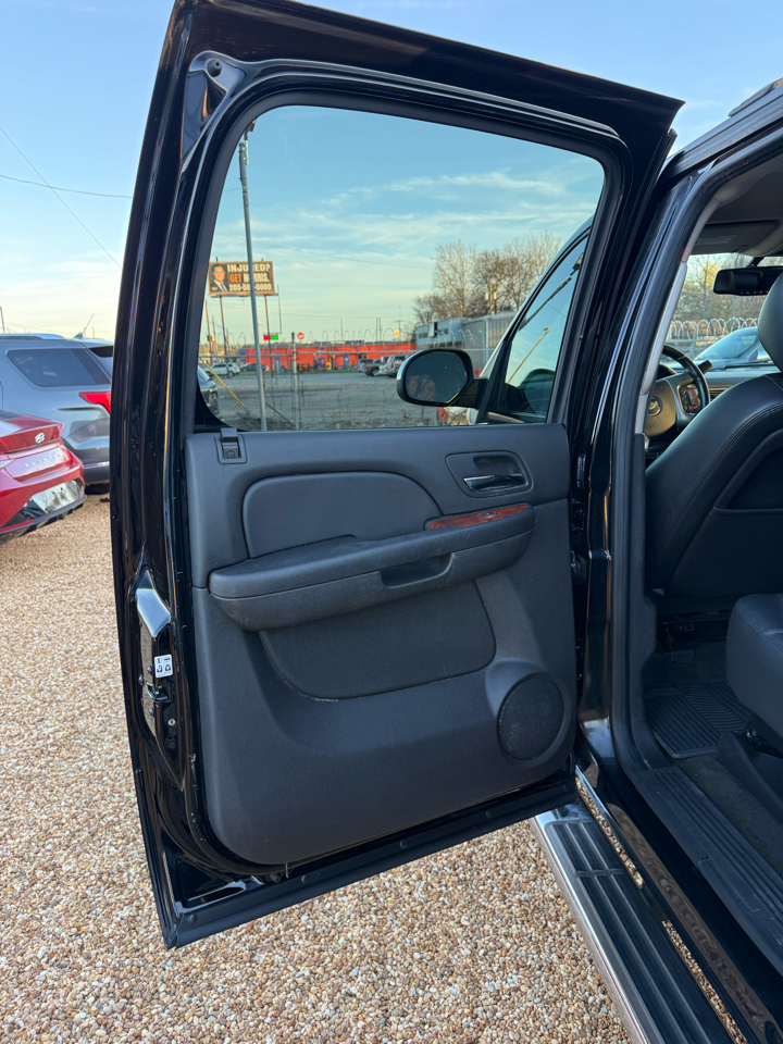 Chevrolet Avalanche LT 2WD 2013