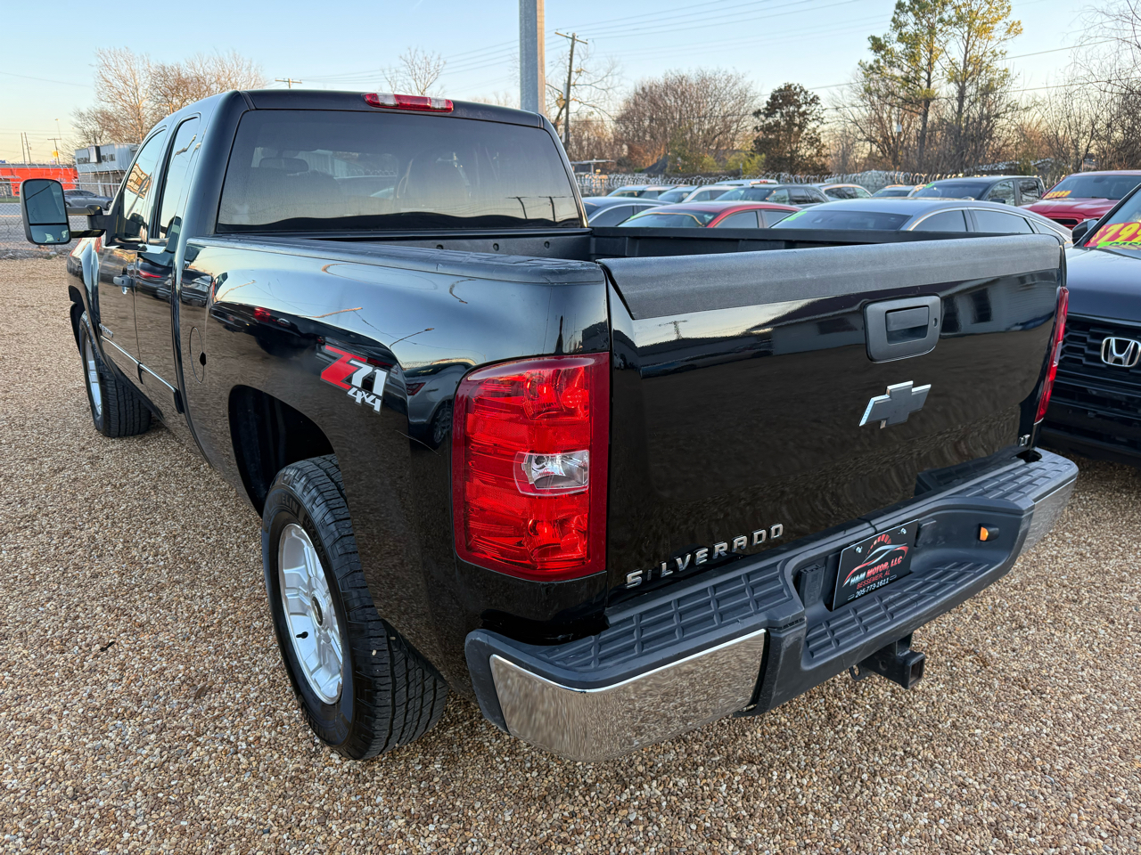 Chevrolet Silverado 1500 LT Ext. Cab Long Box 4WD 2011
