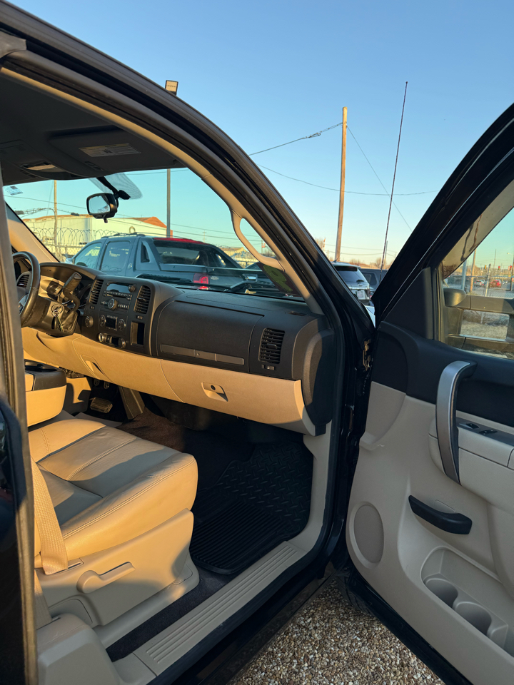 Chevrolet Silverado 1500 LT Ext. Cab Long Box 4WD 2011