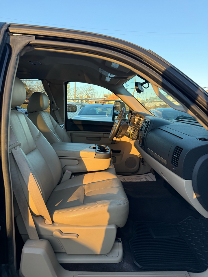 Chevrolet Silverado 1500 LT Ext. Cab Long Box 4WD 2011