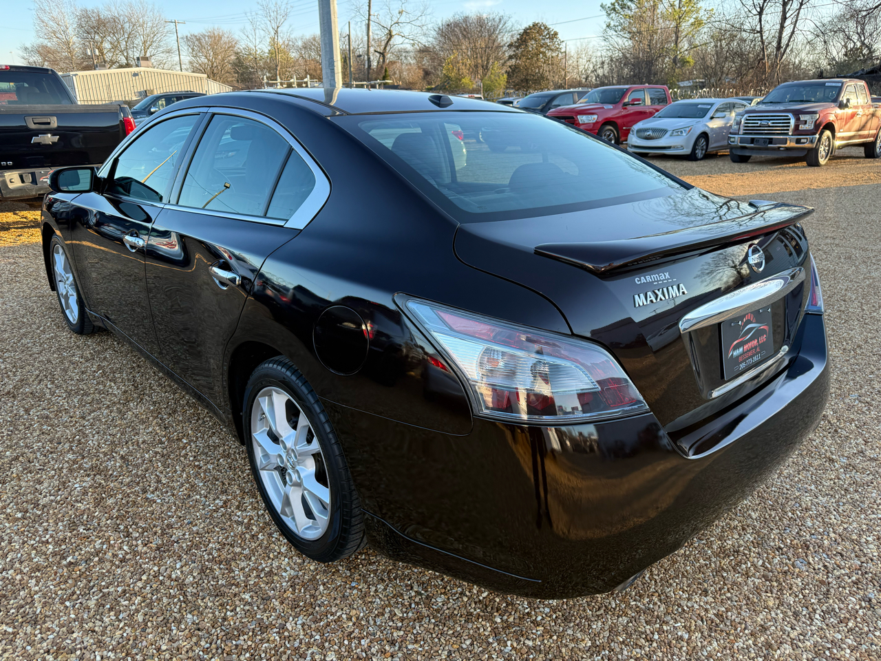 Nissan Maxima SV 2013