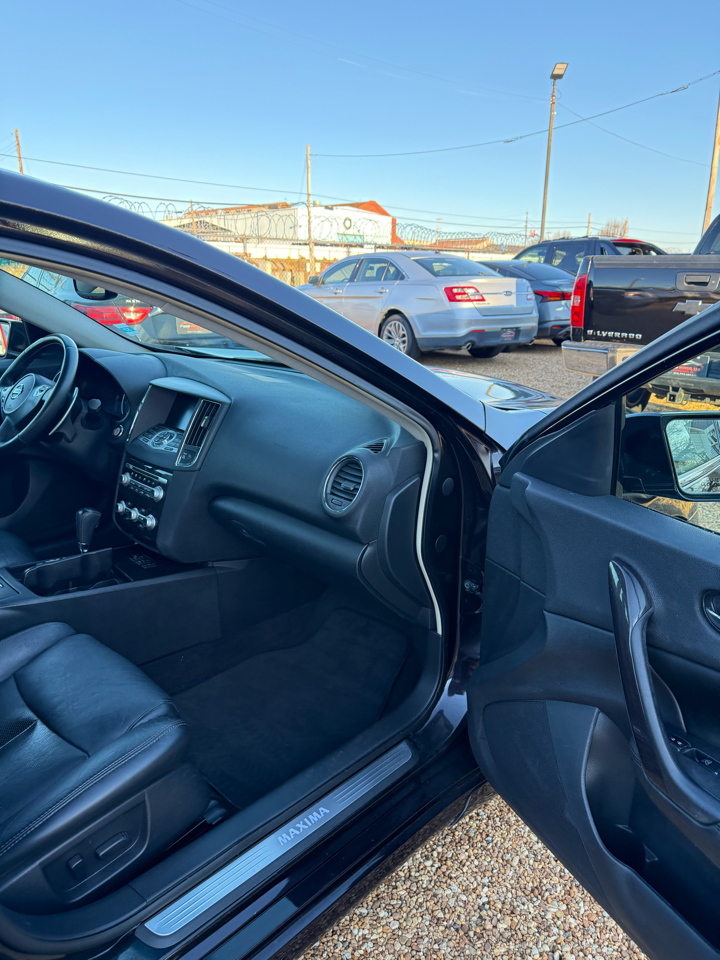 Nissan Maxima SV 2013