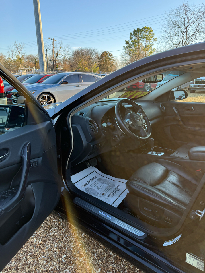 Nissan Maxima SV 2013