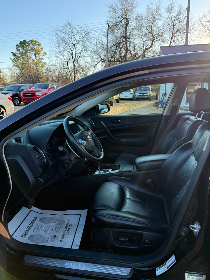 Nissan Maxima SV 2013