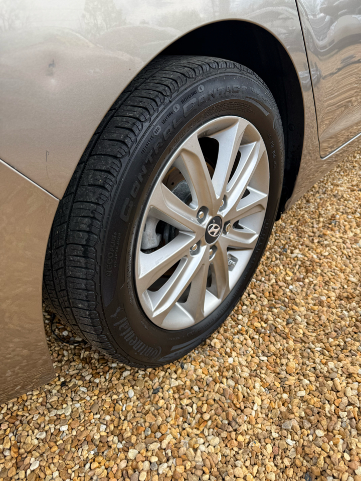 Hyundai Elantra SE 6AT 2015