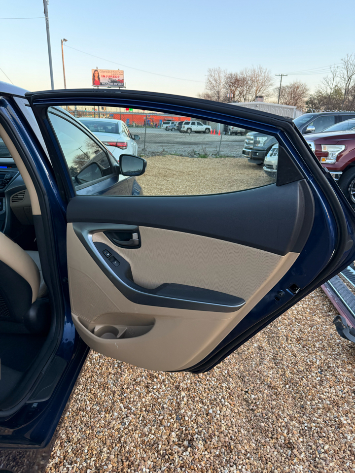 Hyundai Elantra Limited 2013