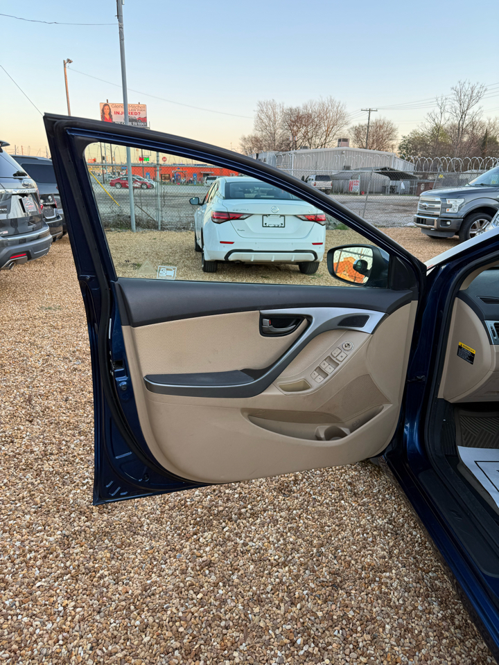 Hyundai Elantra Limited 2013