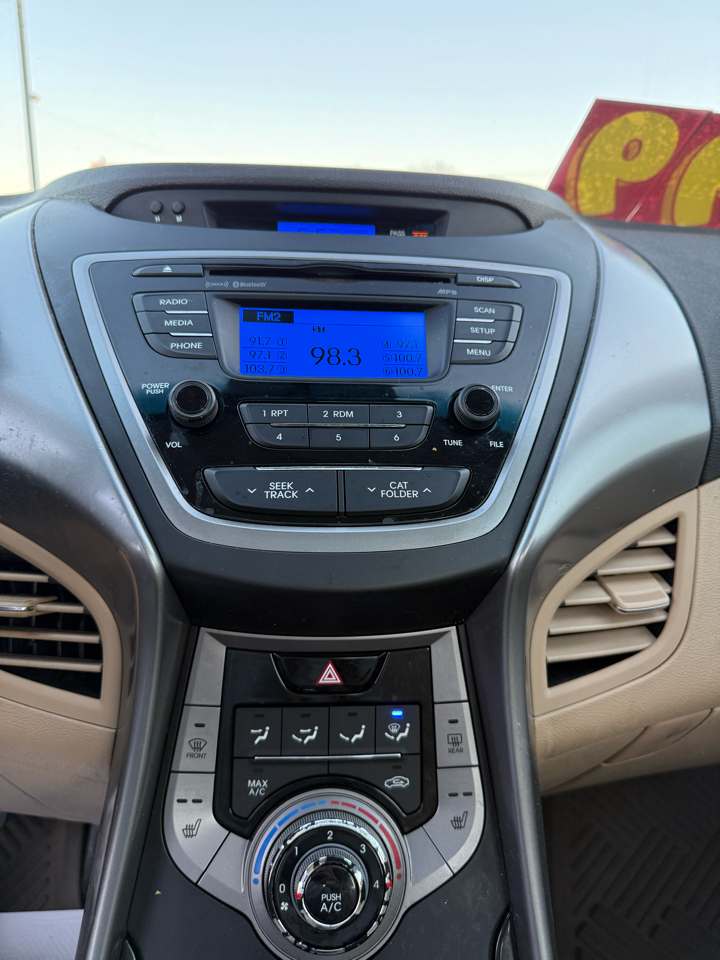 Hyundai Elantra Limited 2013