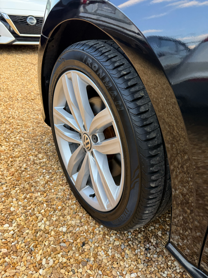 Volkswagen Passat SE 2018