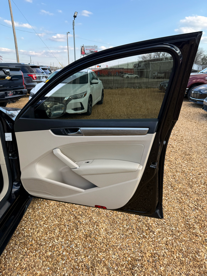 Volkswagen Passat SE 2018