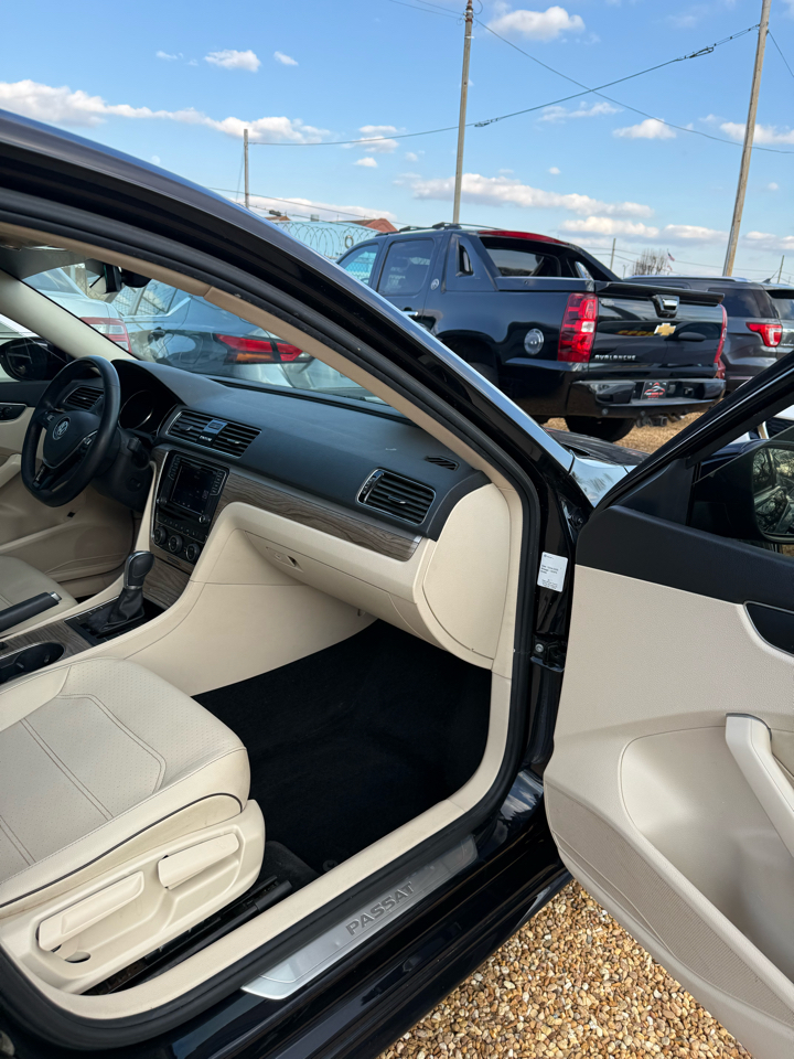 Volkswagen Passat SE 2018