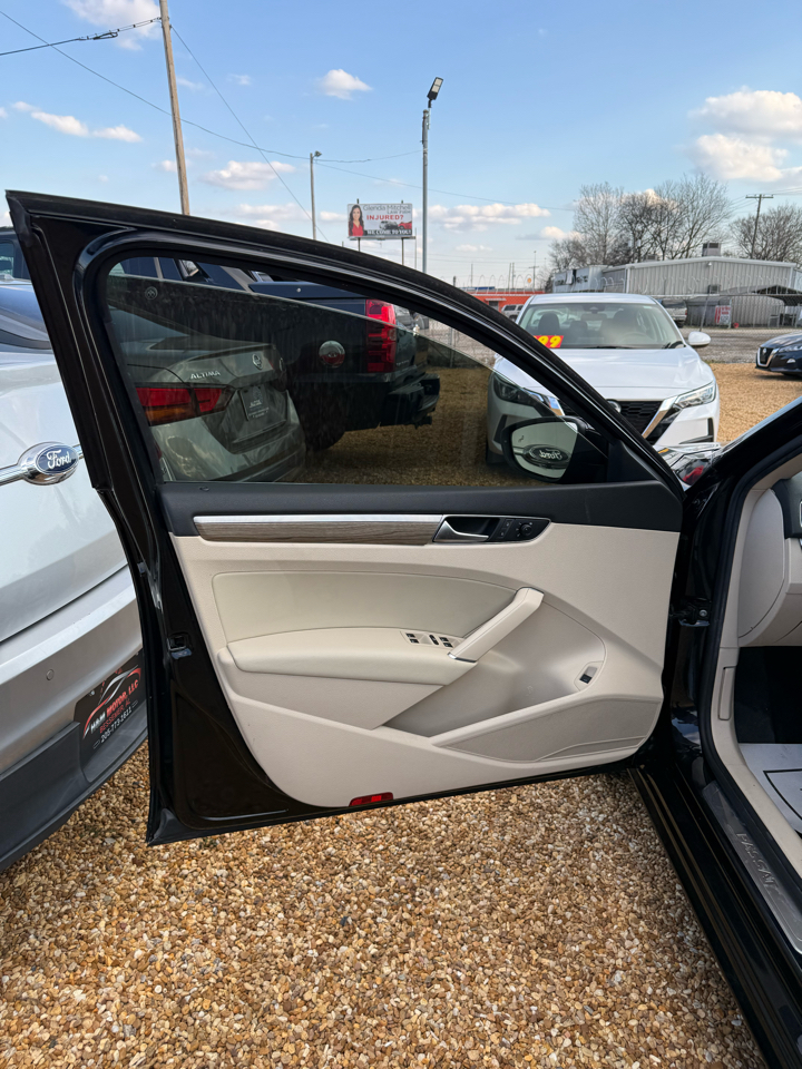 Volkswagen Passat SE 2018