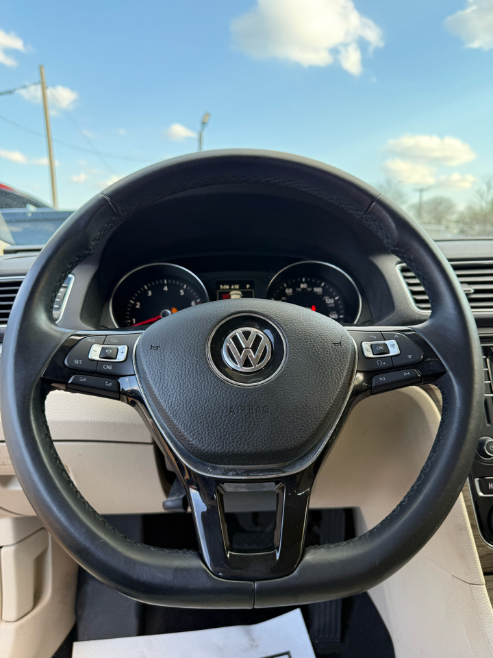 Volkswagen Passat SE 2018