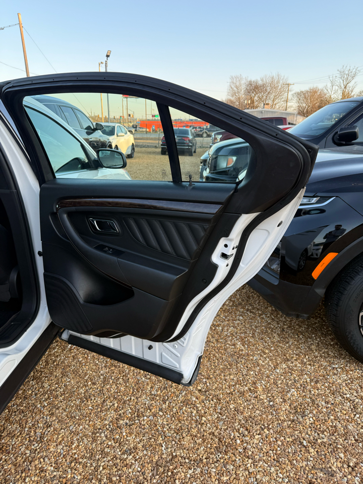 Ford Taurus Limited FWD 2013