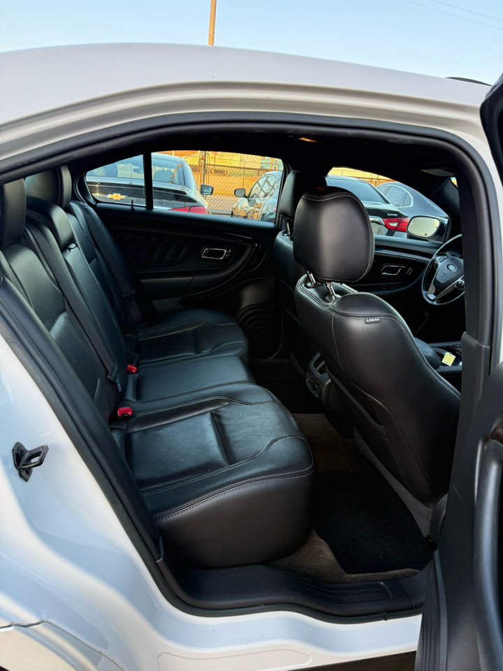 Ford Taurus Limited FWD 2013