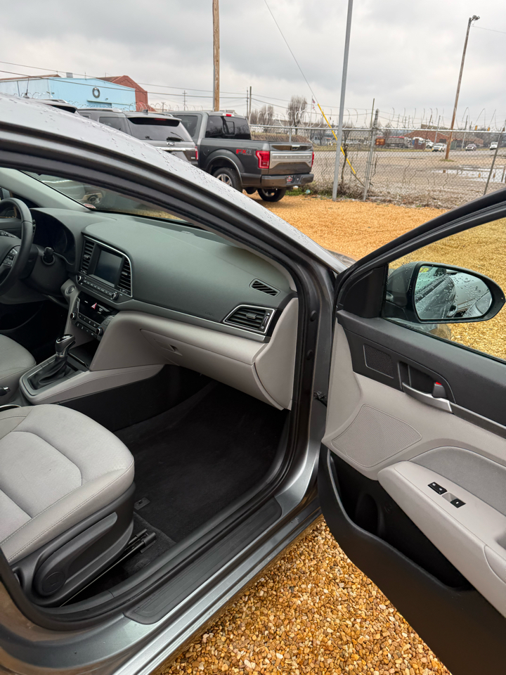 Hyundai Elantra Limited 2017