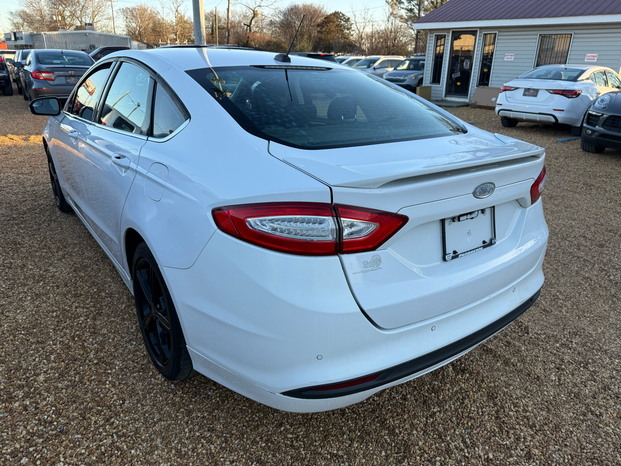 Ford Fusion SE 2016