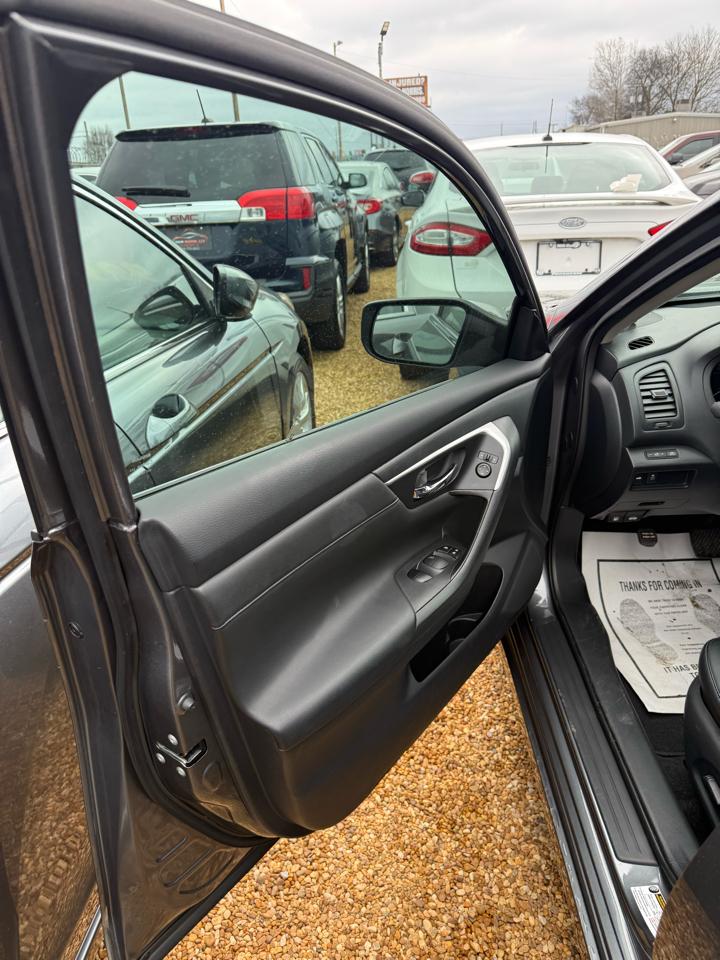 Nissan Altima 2.5 SV 2018