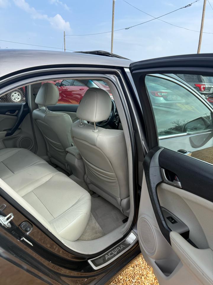 Acura TSX 5-Speed AT with Tech Package 2009