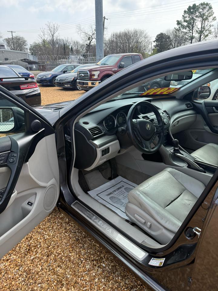 Acura TSX 5-Speed AT with Tech Package 2009