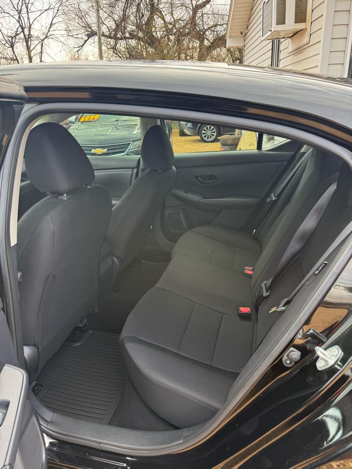 Nissan Sentra S 2025