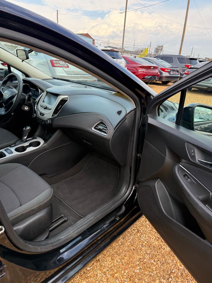 Chevrolet Cruze LS Auto 2018