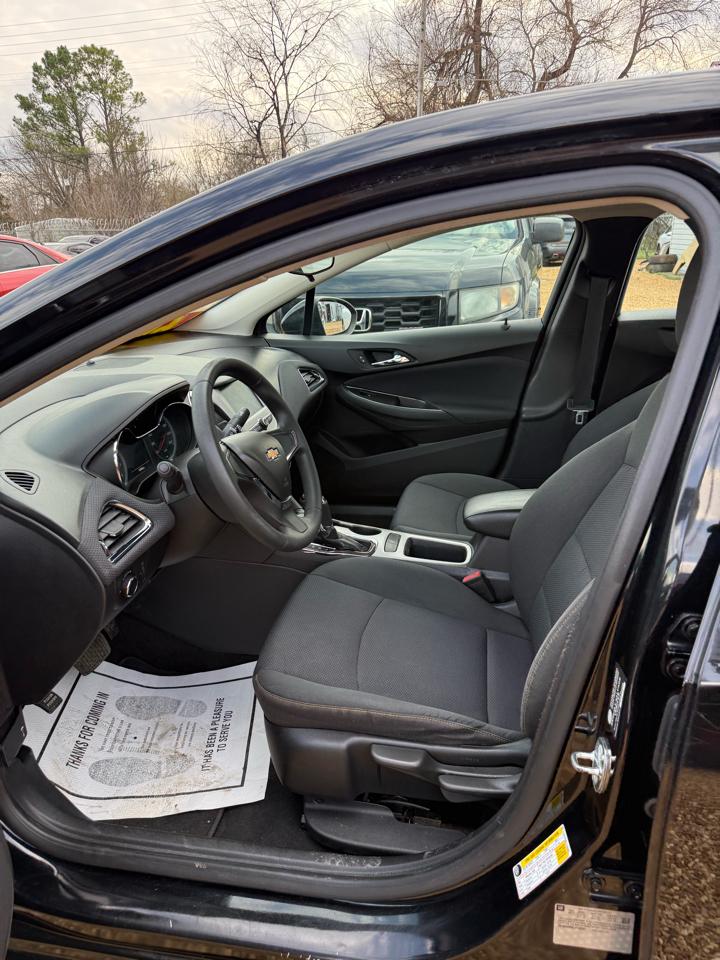 Chevrolet Cruze LS Auto 2018