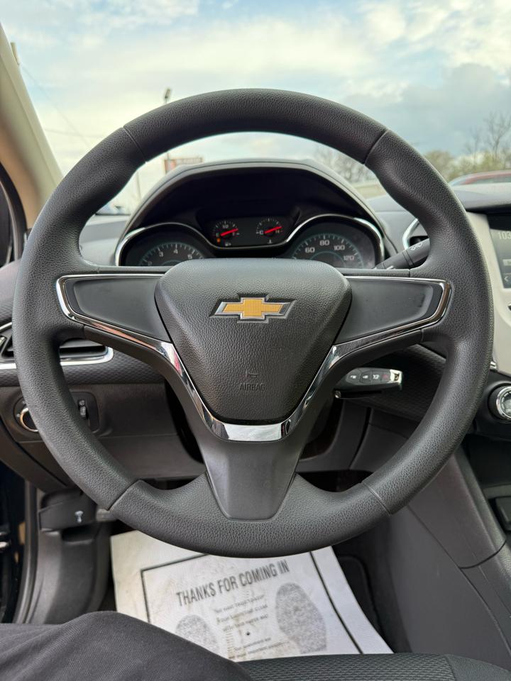 Chevrolet Cruze LS Auto 2018