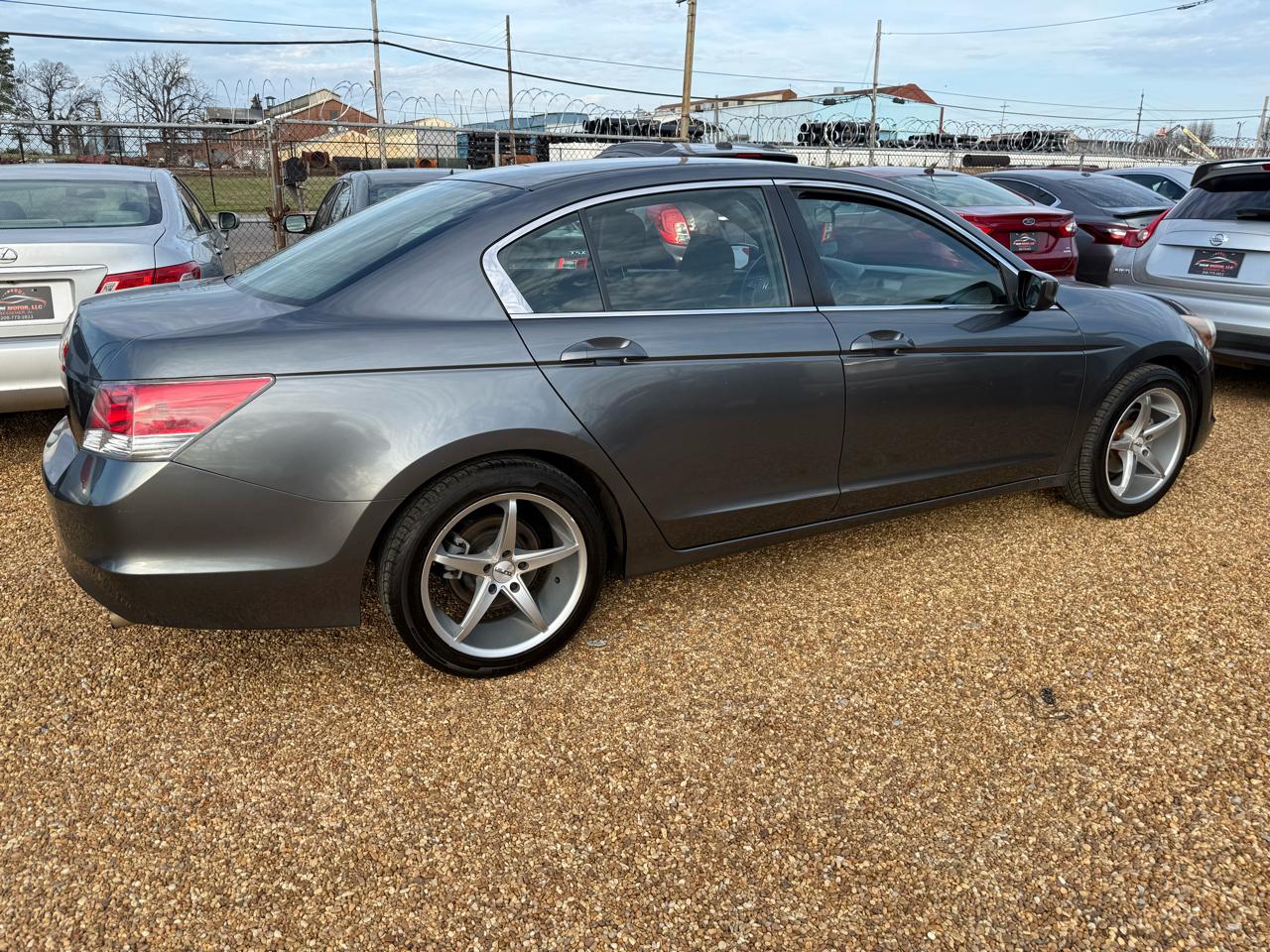 Honda Accord LX sedan AT 2009