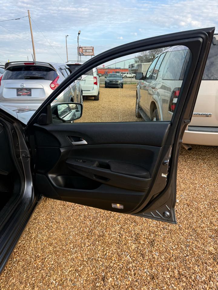 Honda Accord LX sedan AT 2009