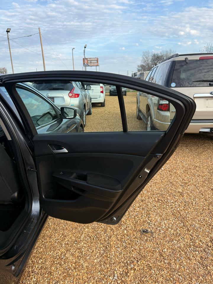 Honda Accord LX sedan AT 2009