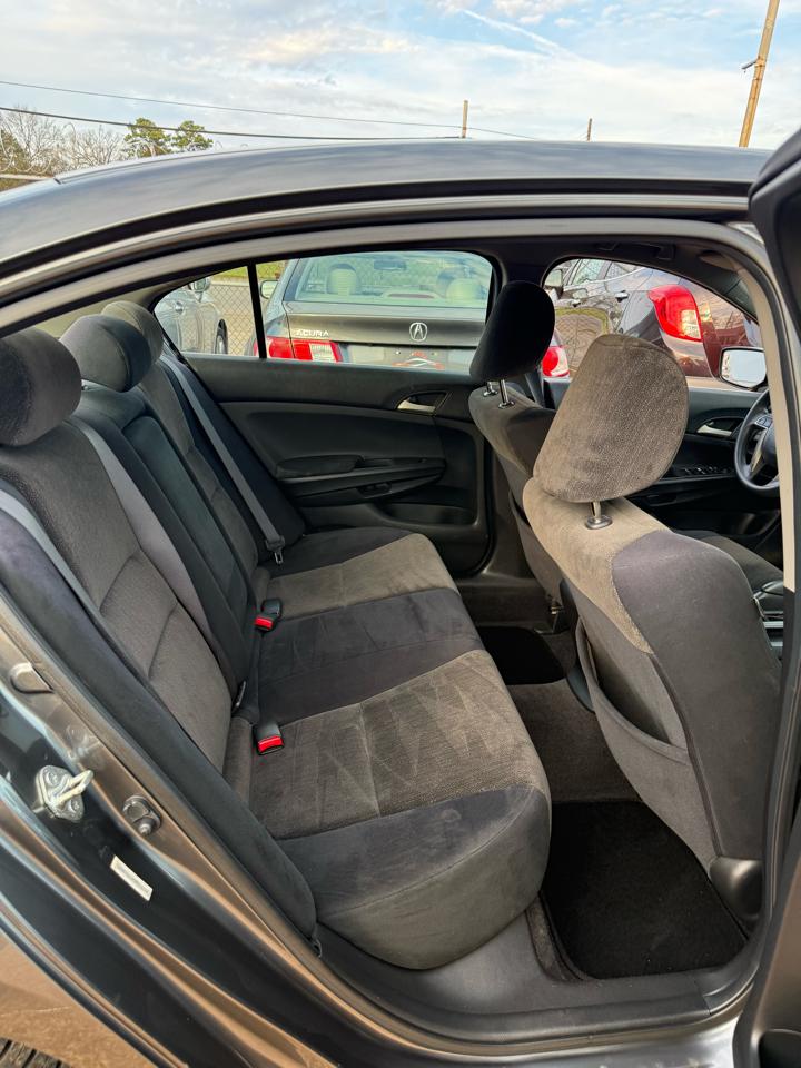 Honda Accord LX sedan AT 2009