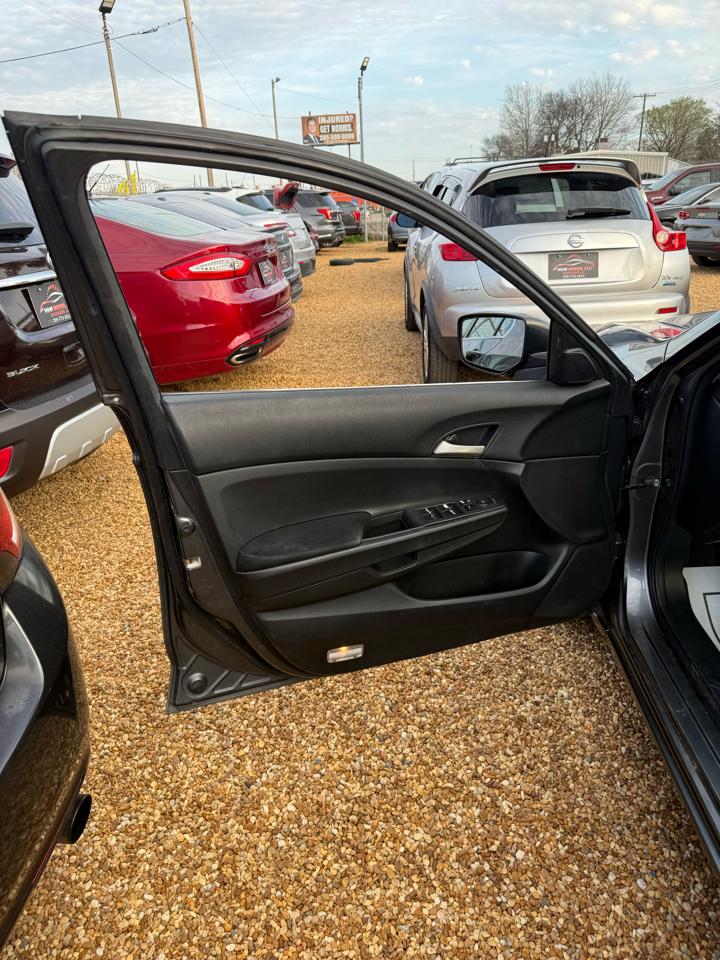 Honda Accord LX sedan AT 2009