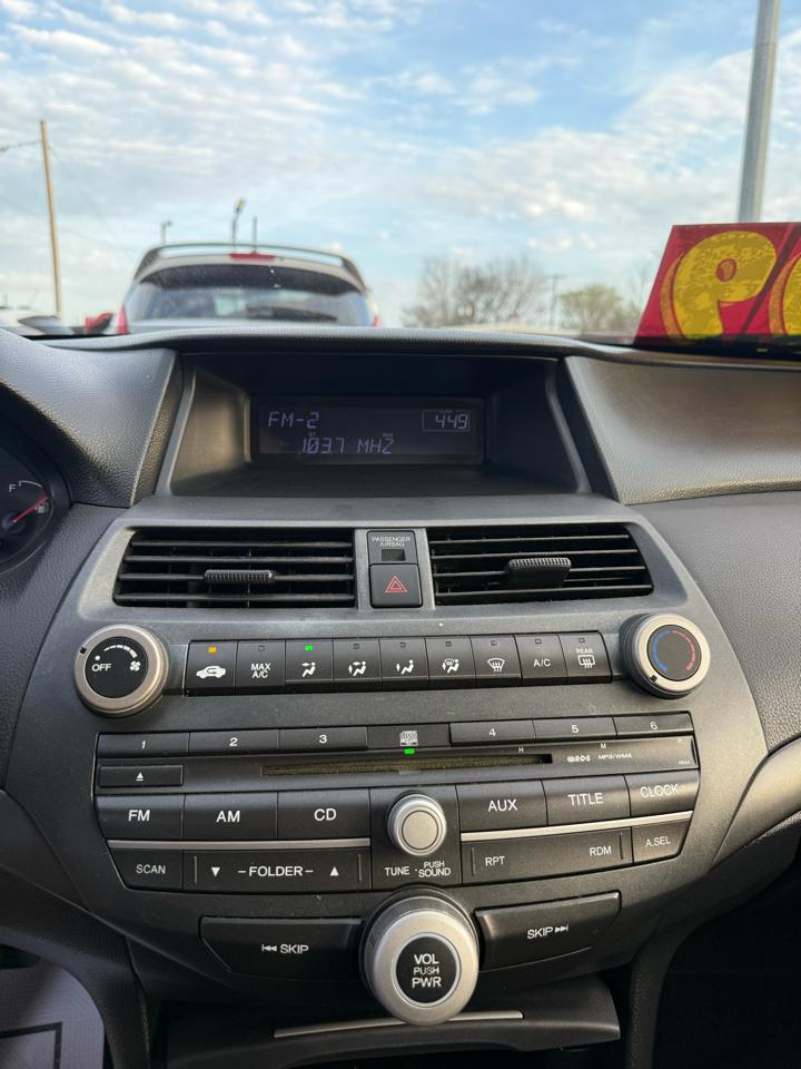 Honda Accord LX sedan AT 2009