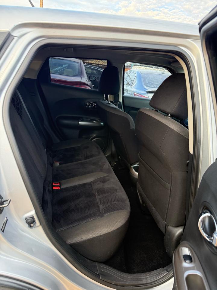 Nissan Juke S AWD 2012