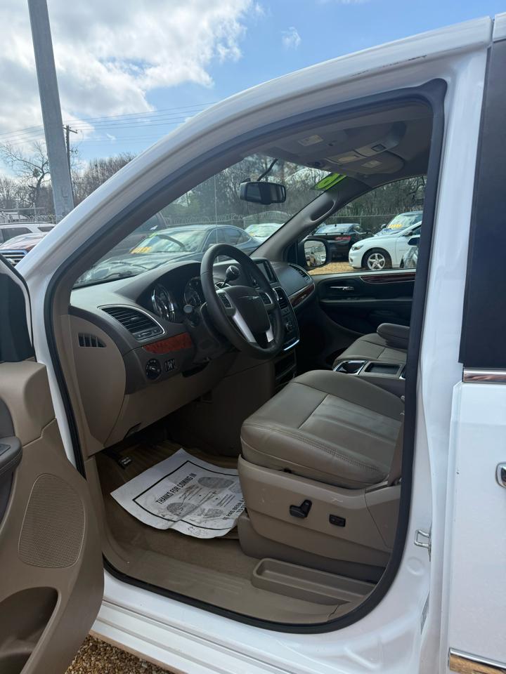 Chrysler Town & Country Touring 2016