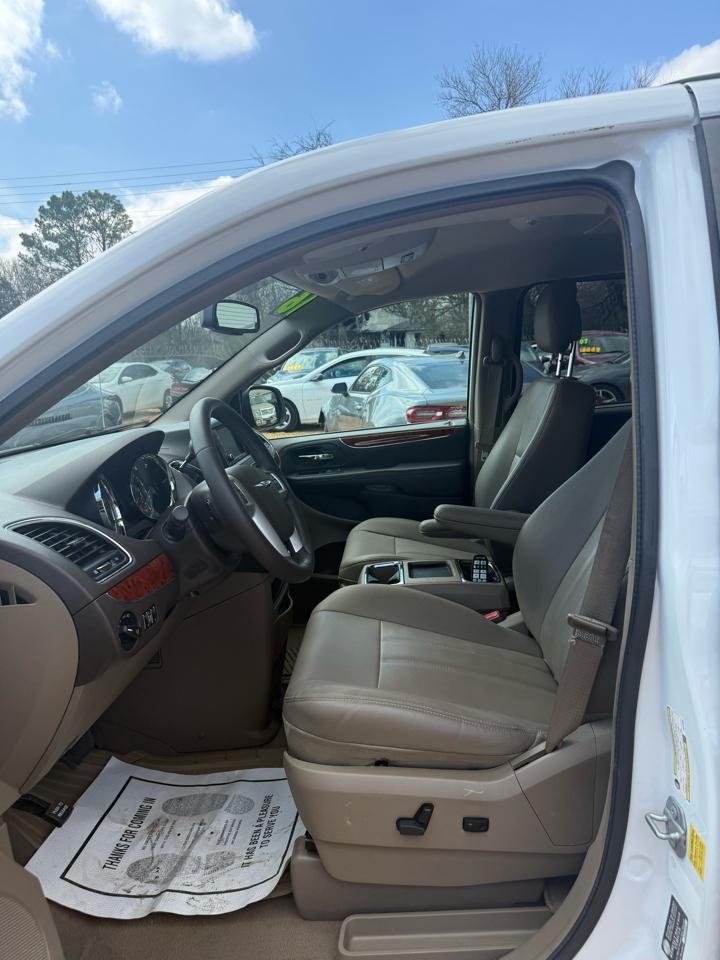 Chrysler Town & Country Touring 2016