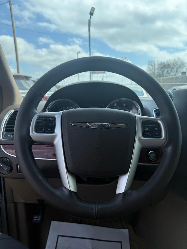 Chrysler Town & Country Touring 2016