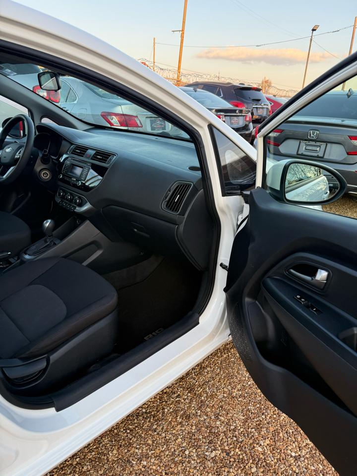 Kia Rio LX 6A 2016