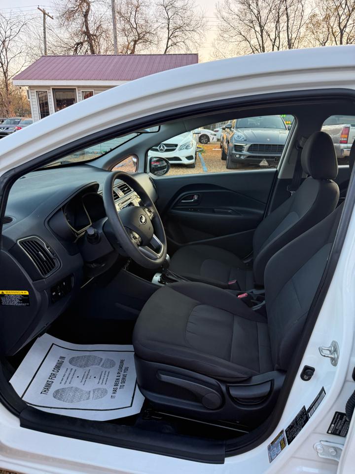 Kia Rio LX 6A 2016