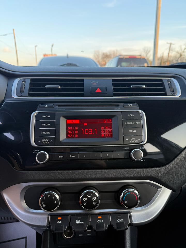 Kia Rio LX 6A 2016