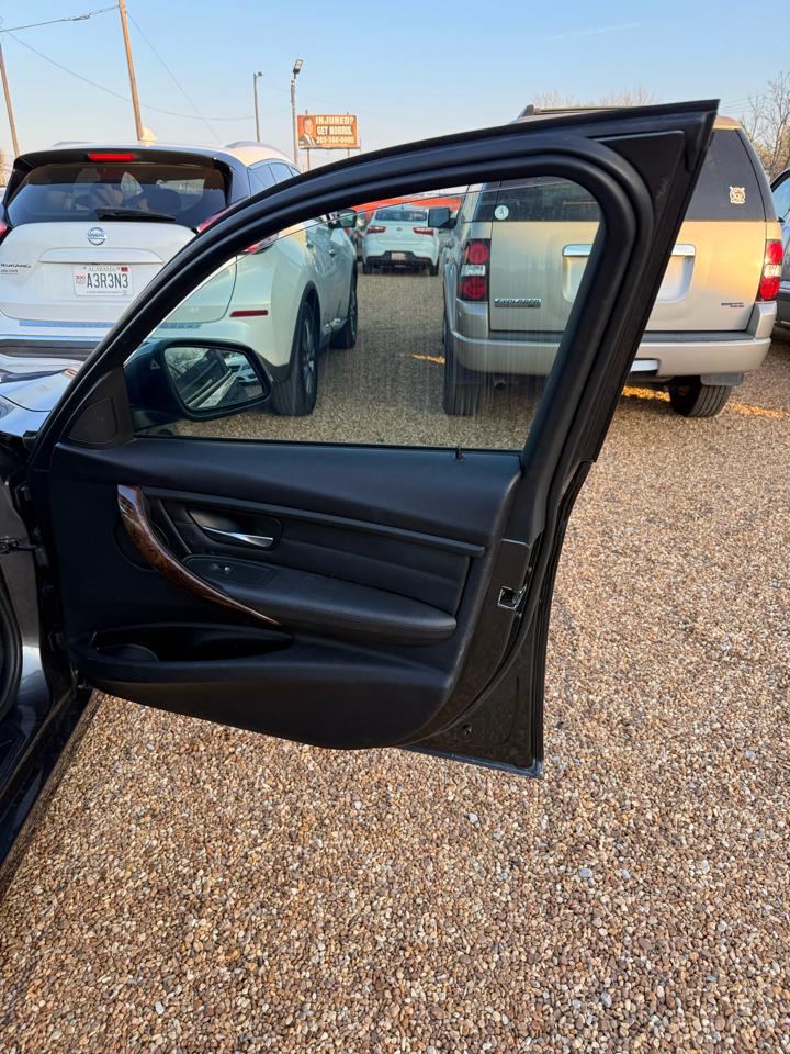 BMW 3-Series 328i Sedan 2013