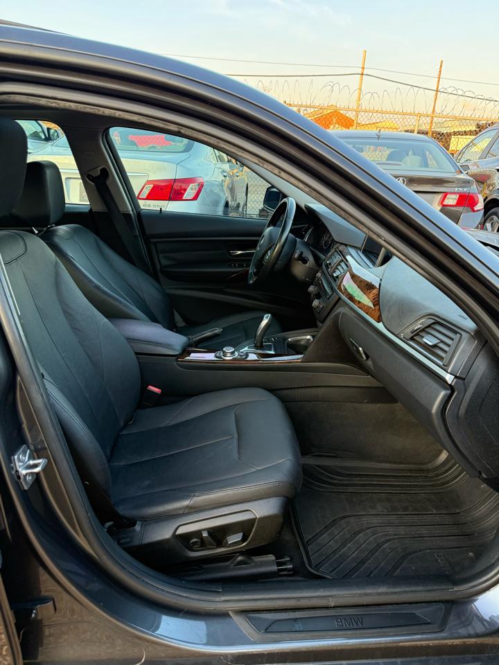 BMW 3-Series 328i Sedan 2013