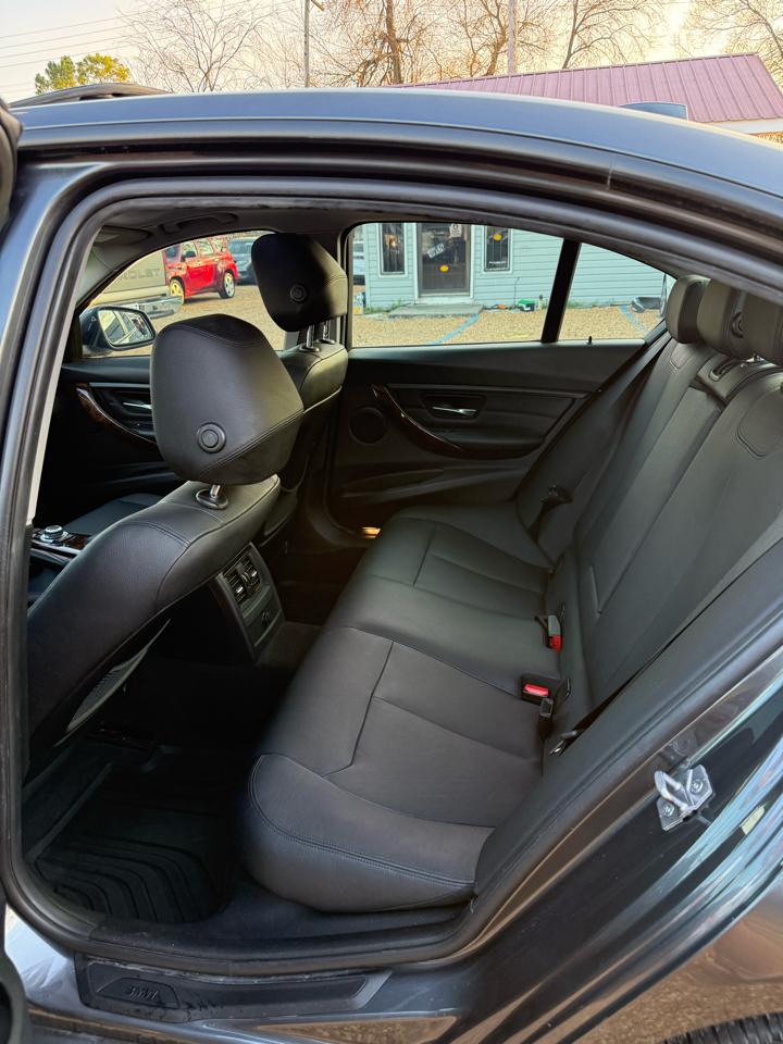 BMW 3-Series 328i Sedan 2013