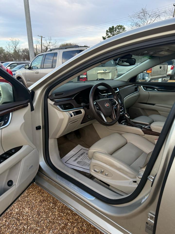 Cadillac XTS Luxury 2013